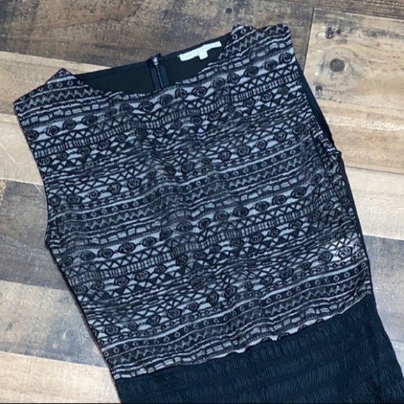 MAJE lace dress tiered skirt & smocked waist stretched size 40 large - Picture 7 of 9